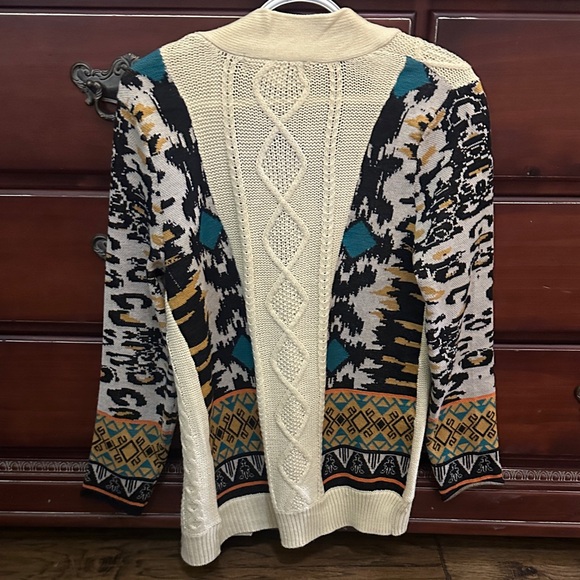 Yahada Cream and Black Patterned Cardigan - Picture 3 of 7